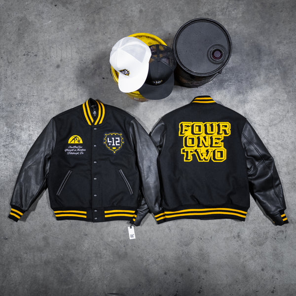 everyone x j.30000 varsity jacket ワッペン外し everyone x j.30000 varsity jacket ワッペン外し - メルカリ